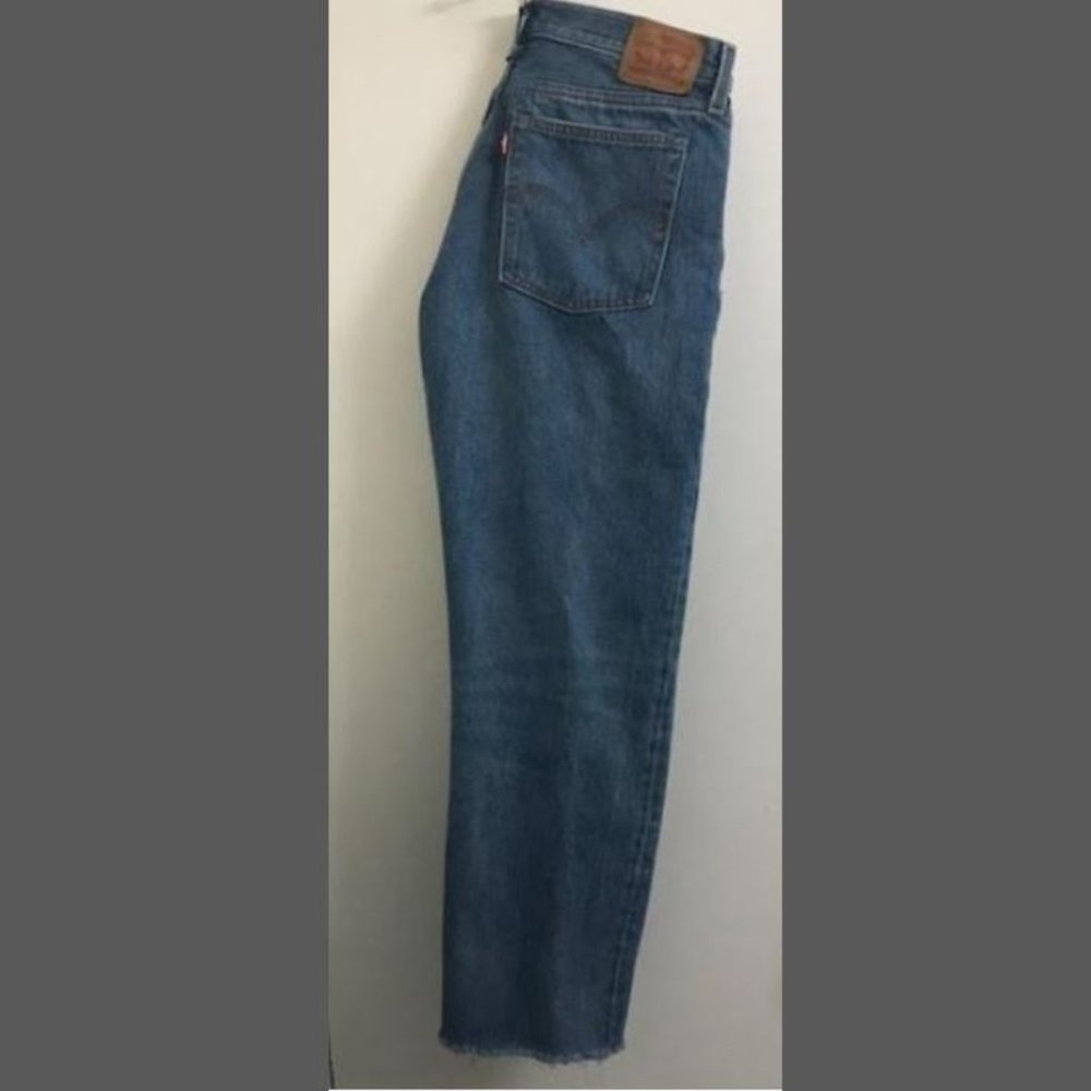Levi's Wedgie Straight Crop Jean